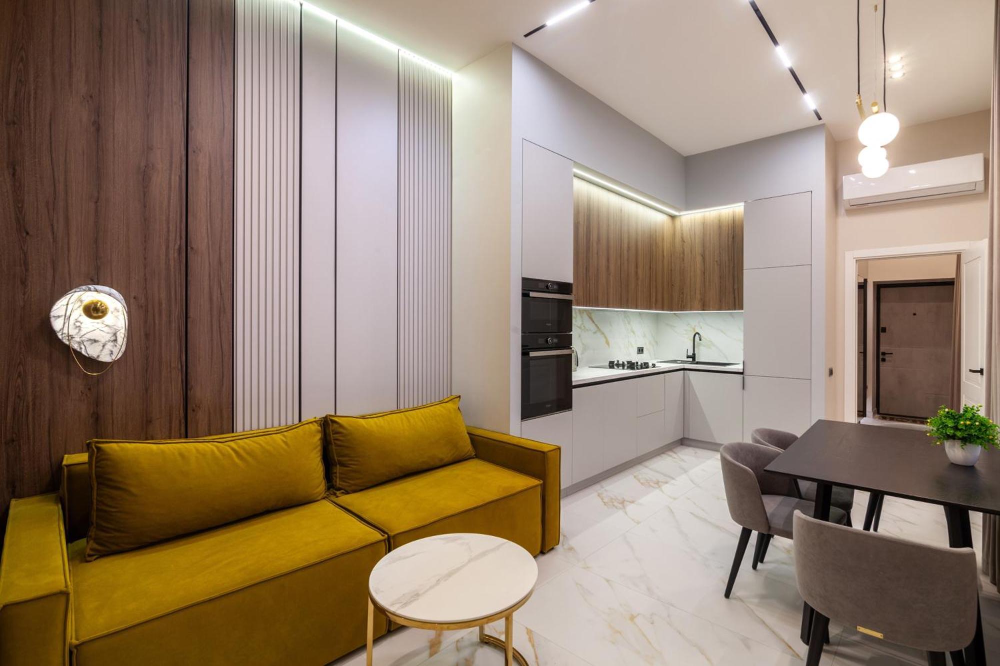 Leogrand Jacuzzi On Malaniuka 2 Appartement Lviv Buitenkant foto