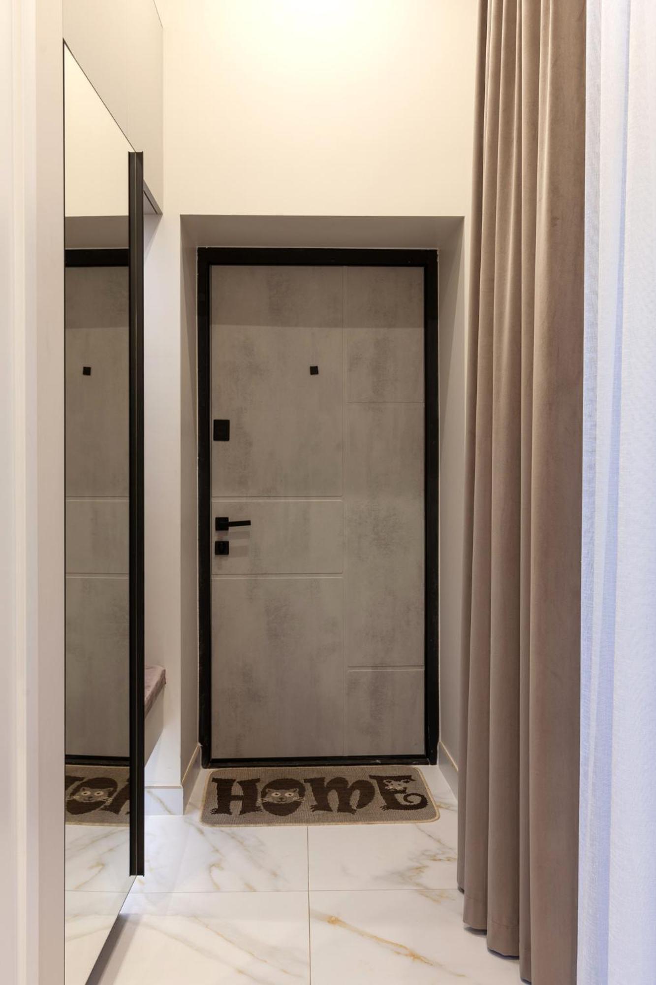 Leogrand Jacuzzi On Malaniuka 2 Appartement Lviv Buitenkant foto